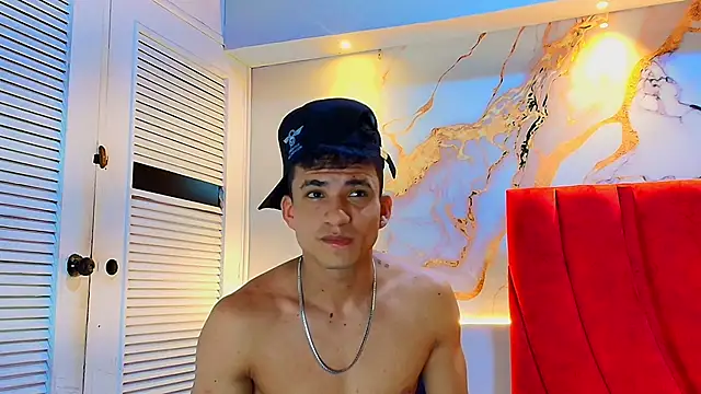 Snapshot of daniscot chatting on 10-04-25, 03:48 daniscot online show from 10-04-25, 03:48