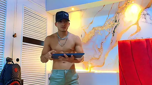 Snapshot of daniscot chatting on 10-06-25, 03:48 daniscot online show from 10-06-25, 03:48