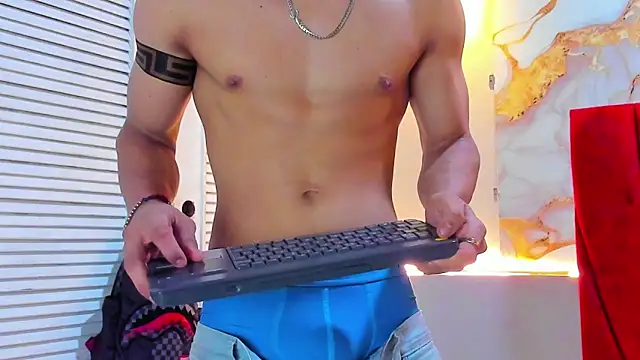 Snapshot of daniscot chatting on 10-25-25, 04:09 daniscot online show from 10-25-25, 04:09