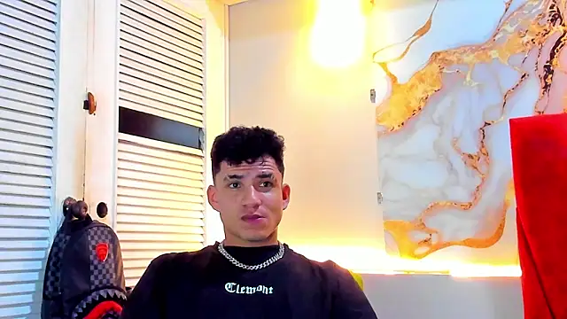 Snapshot of daniscot chatting on 11-24-25, 03:50 daniscot online show from 11-24-25, 03:50