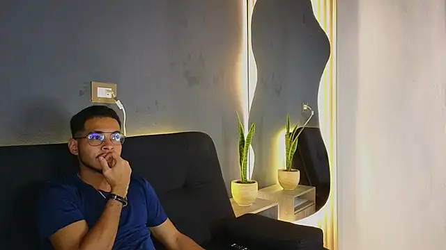 Jaybrown  1 online show from 10-24-25, 03:36