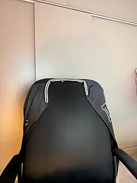 Snapshot of EmilyZuits chatting on 12-02-25, 08:59 EmilyZuits online show from 12-02-25, 08:59