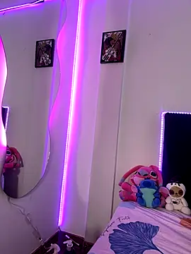 Sussyroxxx online show from 11-28-25, 05:26