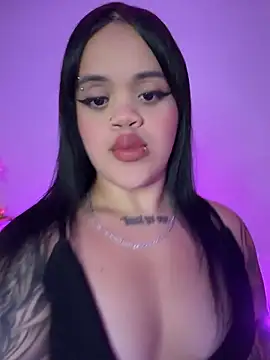 Snapshot of Sussyroxxx chatting on 06-15-26, 02:58 Sussyroxxx online show from 06-15-26, 02:58