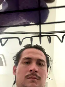 itsthecatchh online show from 10-31-25, 10:55