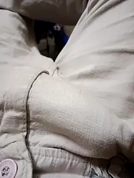 Snapshot of Onlysingles chatting on 10-05-25, 06:39 Onlysingles online show from 10-05-25, 06:39