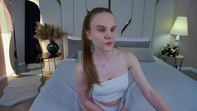 Lili Lohan online show from 01-31-26, 07:11