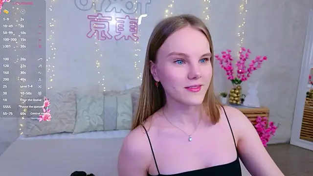 Lili Lohan online show from 04-10-26, 05:01