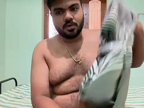 Snapshot of Romeo_Sam2 chatting on 11-02-25, 09:00 Romeo Sam2 online show from 11-02-25, 09:00