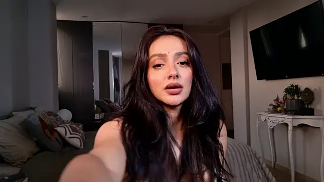 Milana De online show from 02-18-26, 11:11