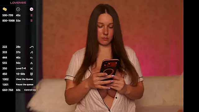 girl kiraa online show from 07-09-26, 06:23