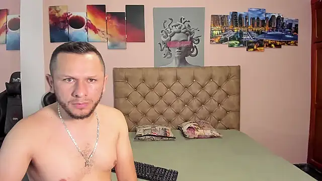 scarlett vex online show from 10-31-25, 01:06