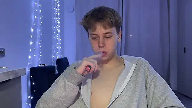  bee boy  online show from 10-11-25, 04:05