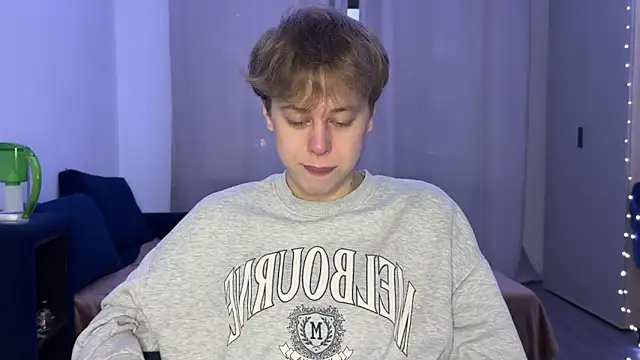  bee boy  online show from 11-26-25, 01:23