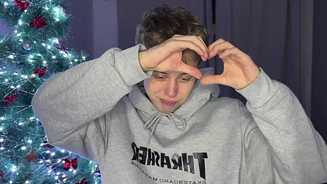  bee boy  online show from 11-30-25, 05:28