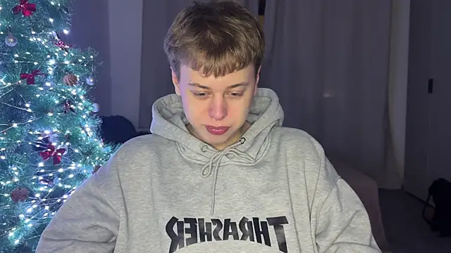  bee boy  online show from 12-02-25, 03:29