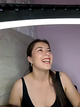 Snapshot of EmmaValencia_ chatting on 10-25-25, 09:31 EmmaValencia online show from 10-25-25, 09:31