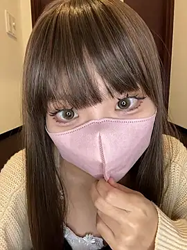 Snapshot of Riria_xx chatting on 11-26-25, 02:01 Riria xx online show from 11-26-25, 02:01