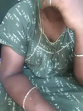 Snapshot of Tamilselviroja- chatting on 11-02-25, 04:09 Tamilselviroja- online show from 11-02-25, 04:09