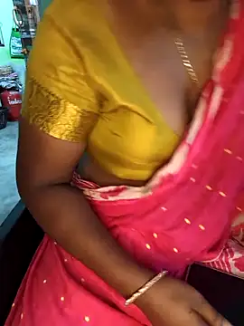 Snapshot of Tamilselviroja- chatting on 11-15-25, 03:52 Tamilselviroja- online show from 11-15-25, 03:52