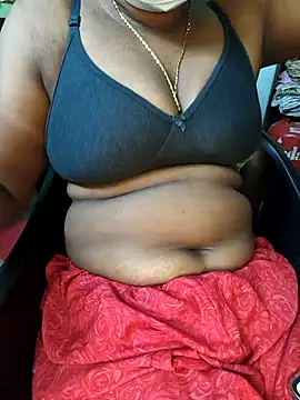 Snapshot of Tamilselviroja- chatting on 11-18-25, 08:46 Tamilselviroja- online show from 11-18-25, 08:46