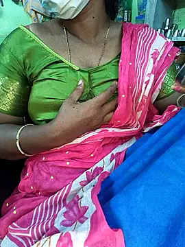 Snapshot of Tamilselviroja- chatting on 12-02-25, 02:45 Tamilselviroja- online show from 12-02-25, 02:45