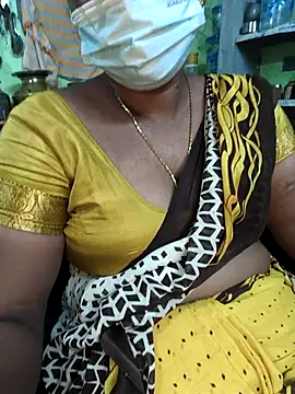 Snapshot of Tamilselviroja- chatting on 12-16-25, 03:17 Tamilselviroja- online show from 12-16-25, 03:17