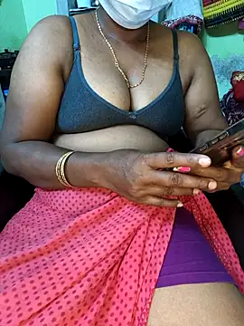 Snapshot of Tamilselviroja- chatting on 03-20-26, 03:39 Tamilselviroja- online show from 03-20-26, 03:39
