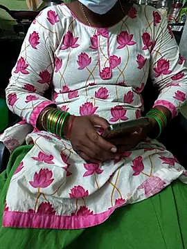 Snapshot of Tamilselviroja- chatting on 04-06-26, 03:02 Tamilselviroja- online show from 04-06-26, 03:02
