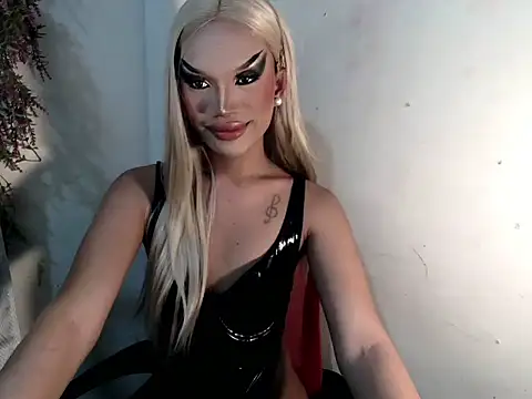 amandareddragon online show from 10-14-25, 10:49