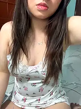 Sexy dancing girl online show from 12-22-25, 02:47