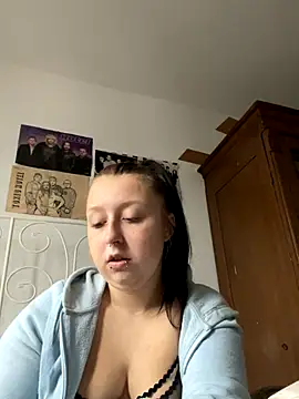 Snapshot of SweetieLina chatting on 10-07-25, 08:11 SweetieLina online show from 10-07-25, 08:11