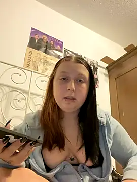 Snapshot of SweetieLina chatting on 10-12-25, 05:12 SweetieLina online show from 10-12-25, 05:12