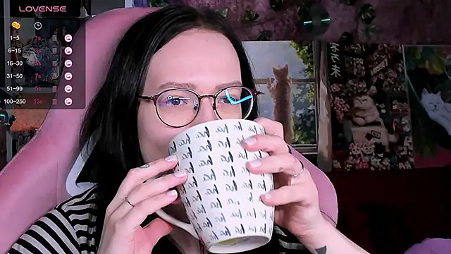 Snapshot of power_robynn chatting on 06-15-26, 05:26 power robynn online show from 06-15-26, 05:26