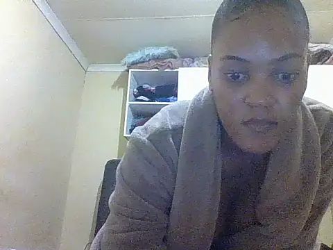 carrie tee online show from 11-08-25, 08:40