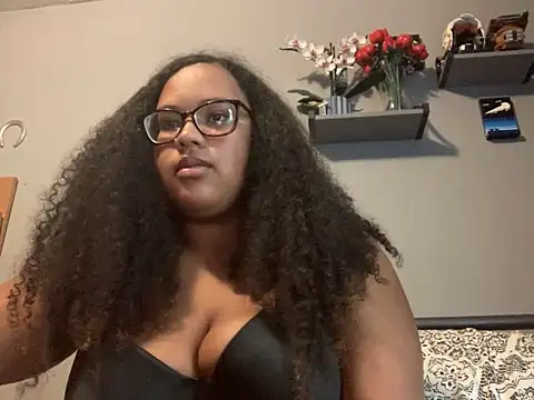 nicolette356 online show from 10-07-25, 09:56