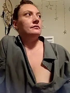 Smith00769 online show from 10-18-25, 03:31