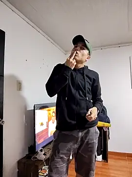 jovencolombianht online show from 04-18-26, 09:02