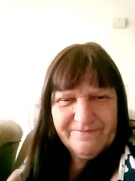 Apeesynka55211 online show from 10-12-25, 06:56