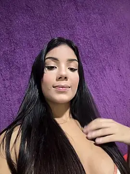 Snapshot of Alinebblinda chatting on 03-01-26, 09:28 Alinebblinda online show from 03-01-26, 09:28