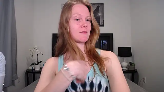 naughtyfox89 online show from 02-12-26, 02:28