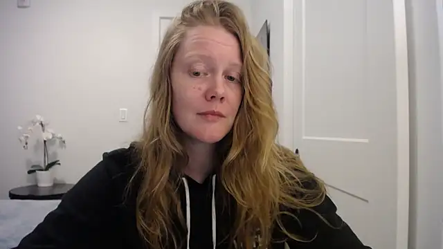 naughtyfox89 online show from 04-18-26, 03:21