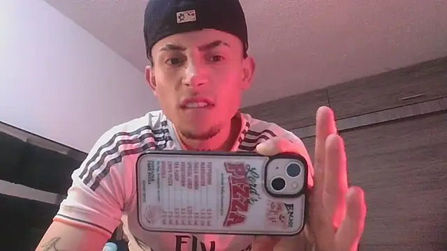 strongManLatino online show from 10-05-25, 02:21