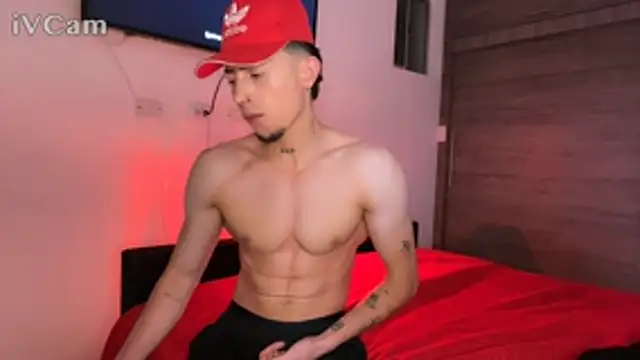 strongManLatino online show from 01-10-26, 03:52