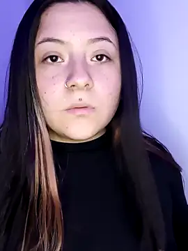 Snapshot of Honey_Alix chatting on 10-04-25, 06:11 Honey Alix online show from 10-04-25, 06:11