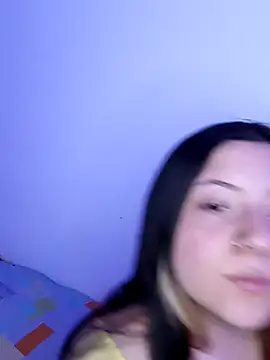 Snapshot of Honey_Alix chatting on 10-04-25, 11:03 Honey Alix online show from 10-04-25, 11:03