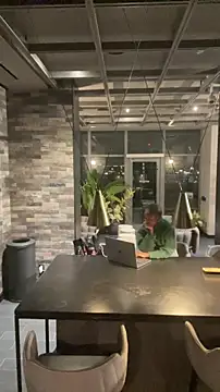 Snapshot of tia___fox chatting on 11-09-25, 08:01 tia fox online show from 11-09-25, 08:01