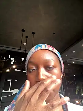 tia   fox online show from 01-18-26, 02:32