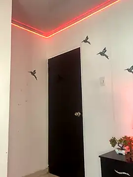 miss  caroline online show from 11-14-25, 02:10