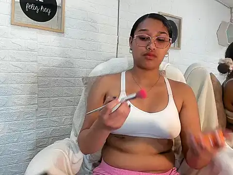 Snapshot of Keilasex_01 chatting on 10-13-25, 02:39 Keilasex 01 online show from 10-13-25, 02:39